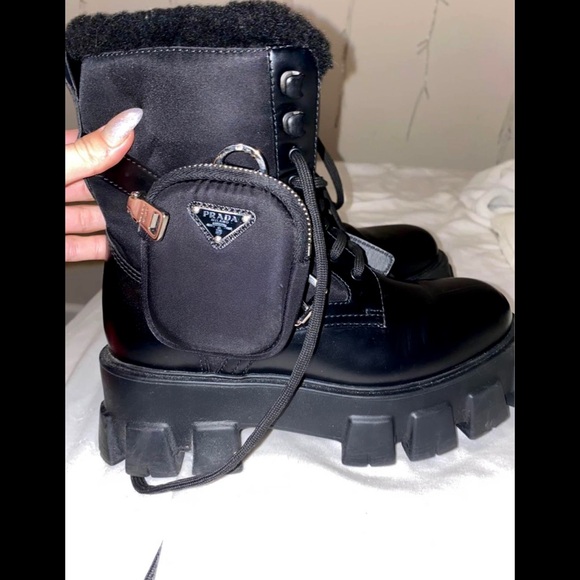 Women’s Prada Leather/Fur Combat boot with Ankle bags SIZE 8. - Picture 2 of 5